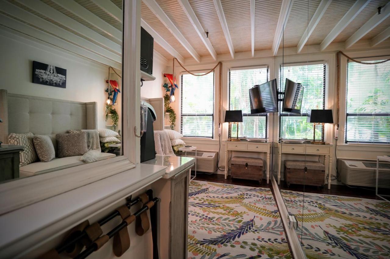 Palm Beach Hotel Petite Retreat 2 Blocks To Beach!! Historic Landmark Exteriér fotografie